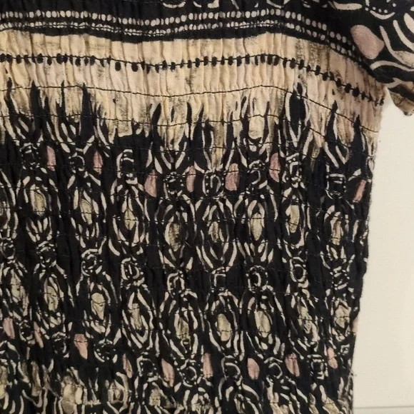 Elementz Maxi Dress with Flutter Sleeves – Perfect for Work Travel-Everything! - Picture 4 of 13